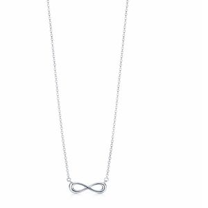 Tiffany & CO. Infinity Pendant